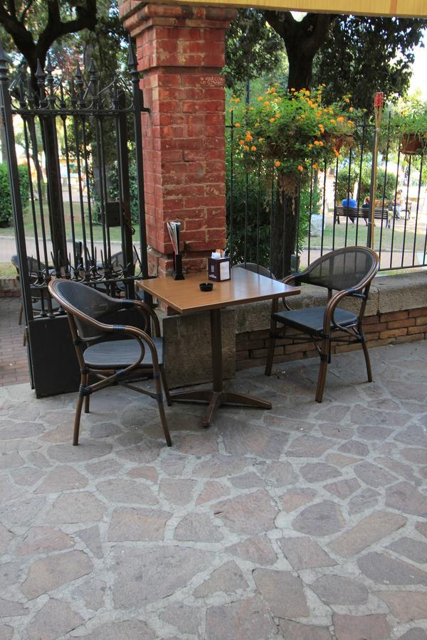 B&B Vitruvio Suites Formia Zewnętrze zdjęcie