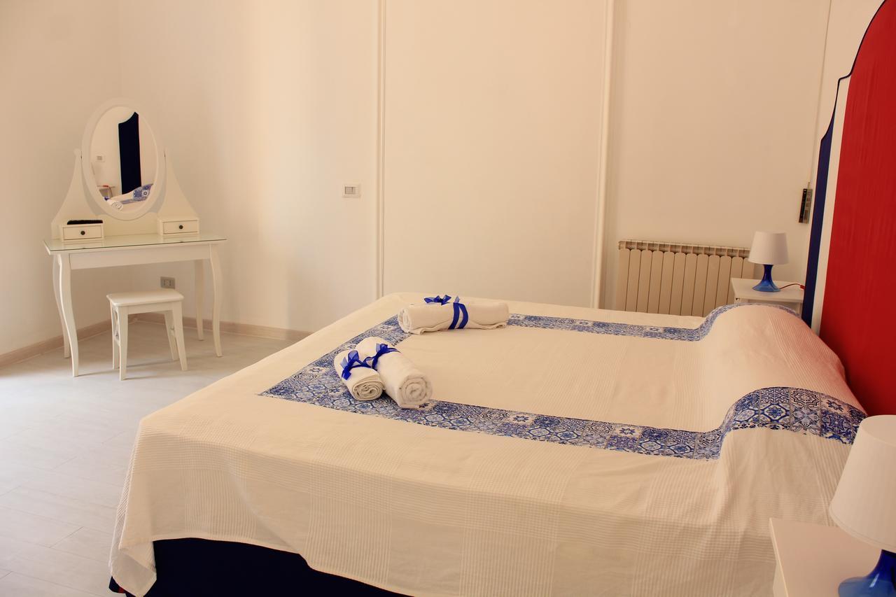 B&B Vitruvio Suites Formia Pokój zdjęcie