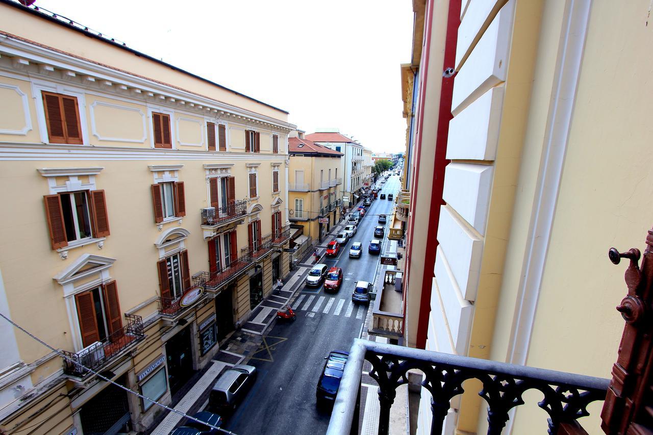 B&B Vitruvio Suites Formia Zewnętrze zdjęcie
