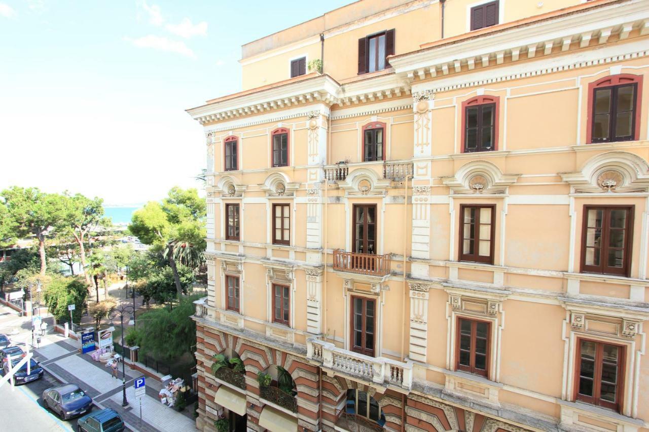 B&B Vitruvio Suites Formia Zewnętrze zdjęcie